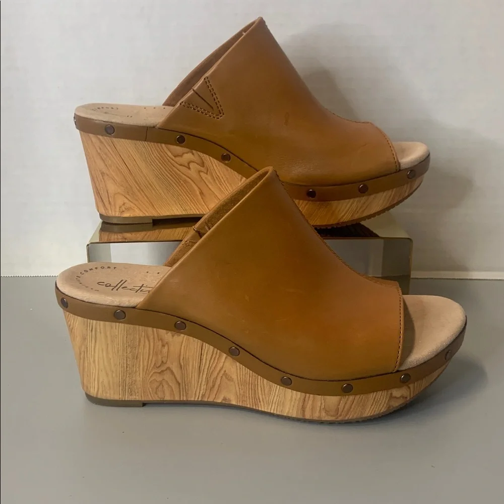 Clarks Brown Leather copper accents Wedge 3” Mules Size 9 - Picture 3 of 13